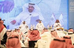 بالتعاون والشراكة بين مجتمعي وشركة تراث المدينة  ندوة التمور ثقافة وصناعة تُــوصِــي بــ :إنشاء مركز لدراسات وأبحاث النخيل والتمور وتعزيز ثقافة العناية بنخيل المدينة وتمورها